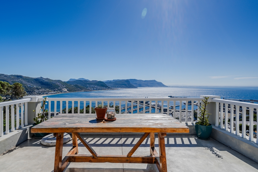 4 Bedroom Property for Sale in Simons Kloof Western Cape